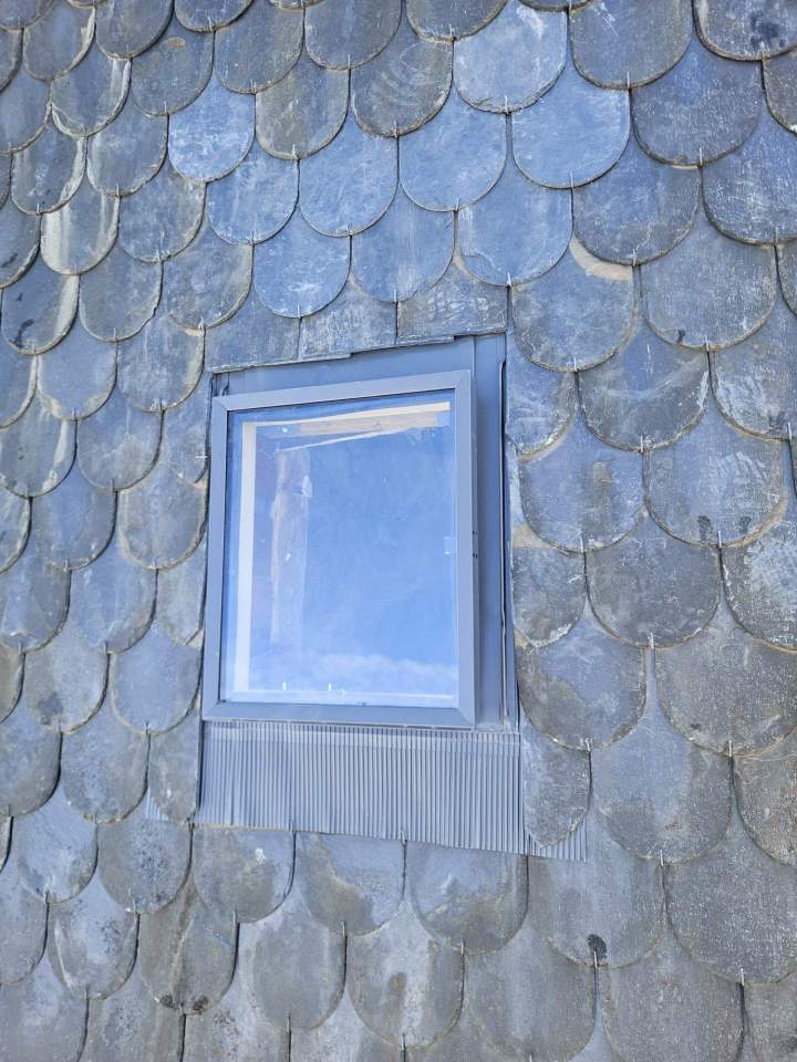Installation fenêtre de toit sur mesure Rodez